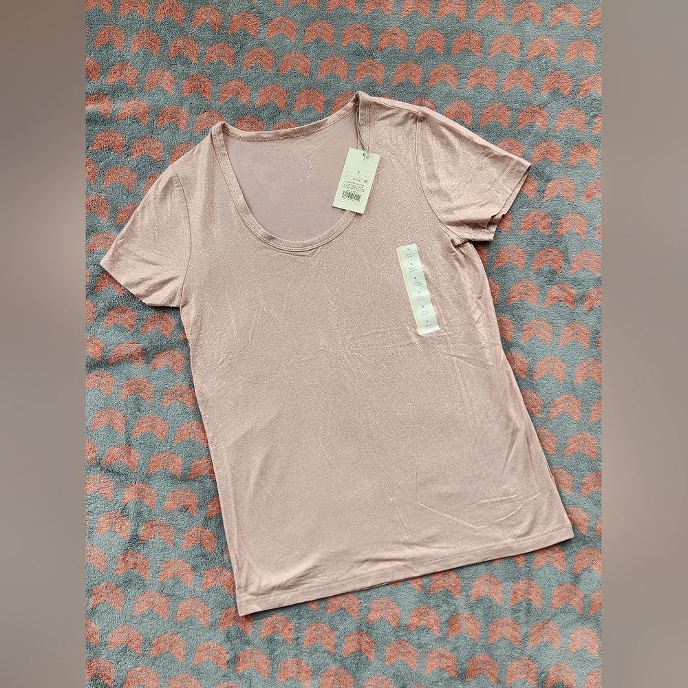 NWT A New Day Rose Gold Shine Tee Size Small